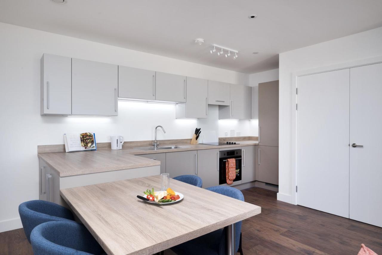 Modern Studios And Apartments At Barking Wharf In Londra Dış mekan fotoğraf