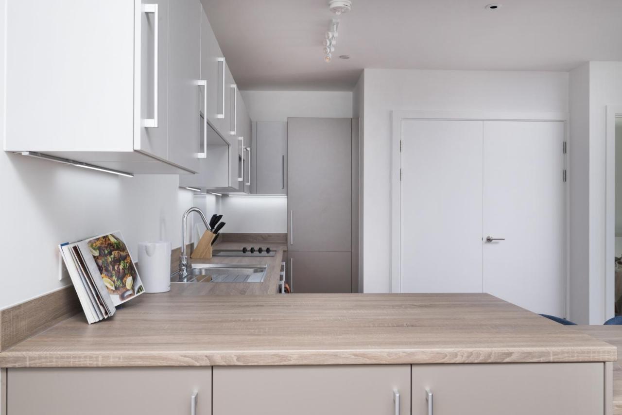 Modern Studios And Apartments At Barking Wharf In Londra Dış mekan fotoğraf