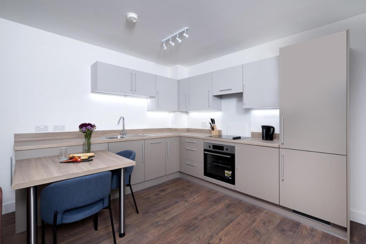 Modern Studios And Apartments At Barking Wharf In Londra Dış mekan fotoğraf