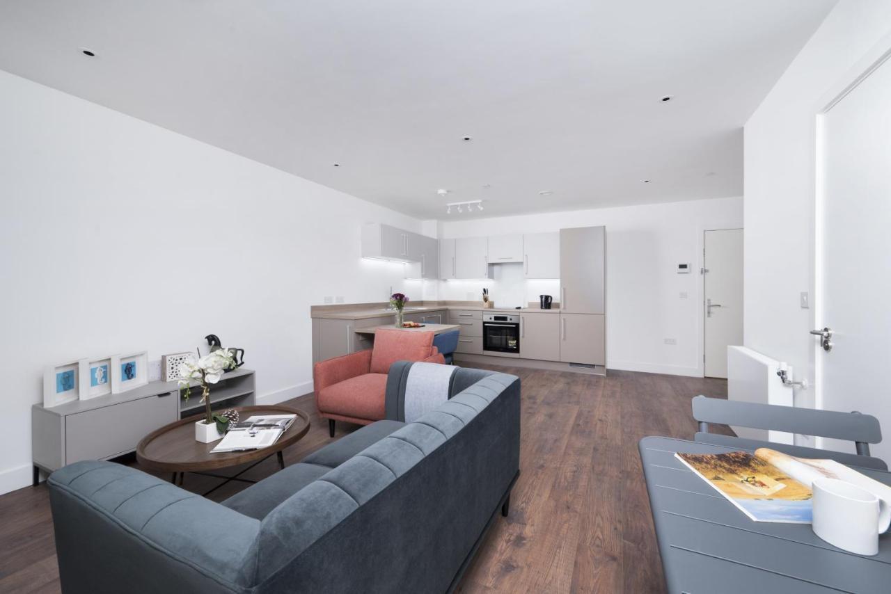 Modern Studios And Apartments At Barking Wharf In Londra Dış mekan fotoğraf