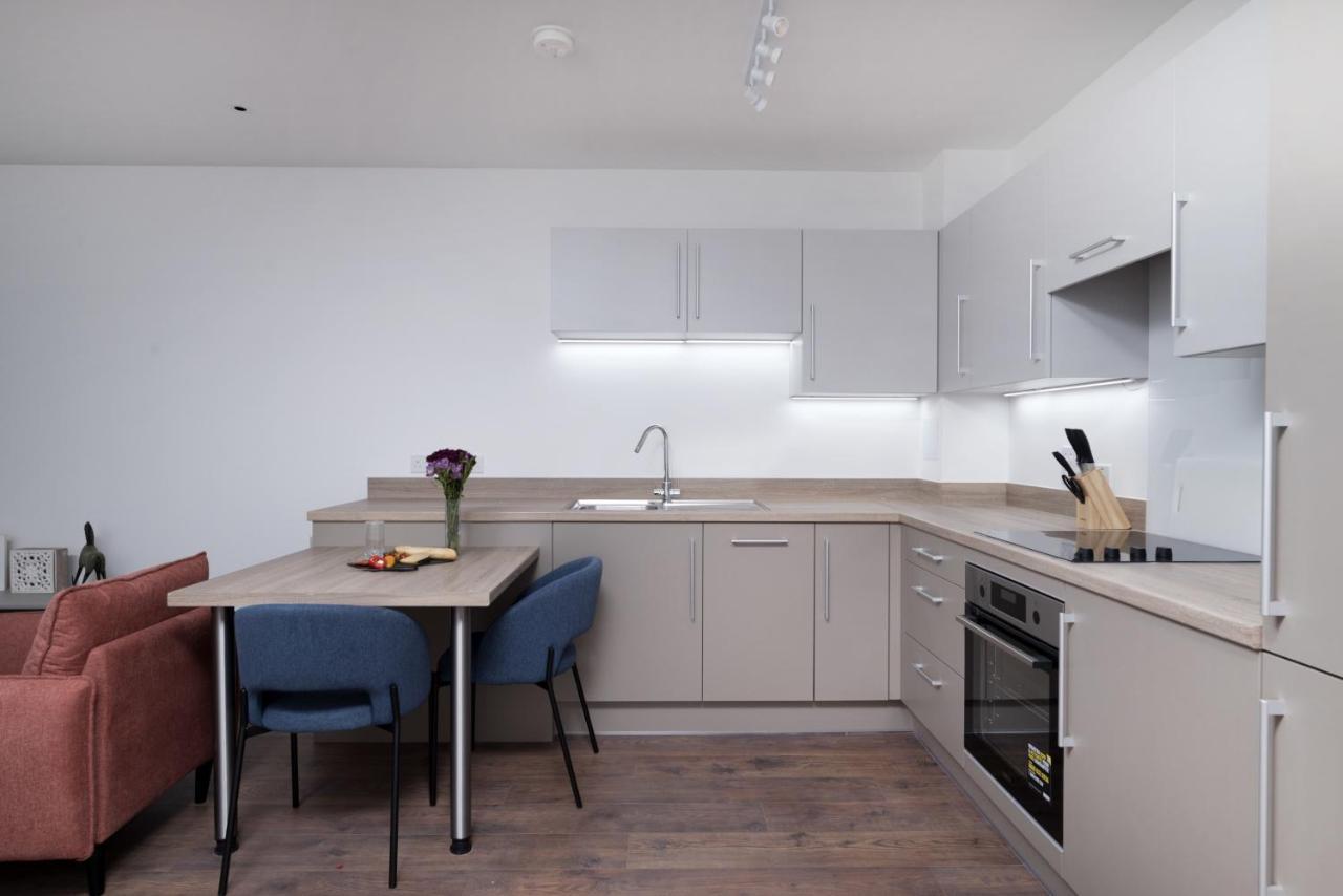 Modern Studios And Apartments At Barking Wharf In Londra Dış mekan fotoğraf
