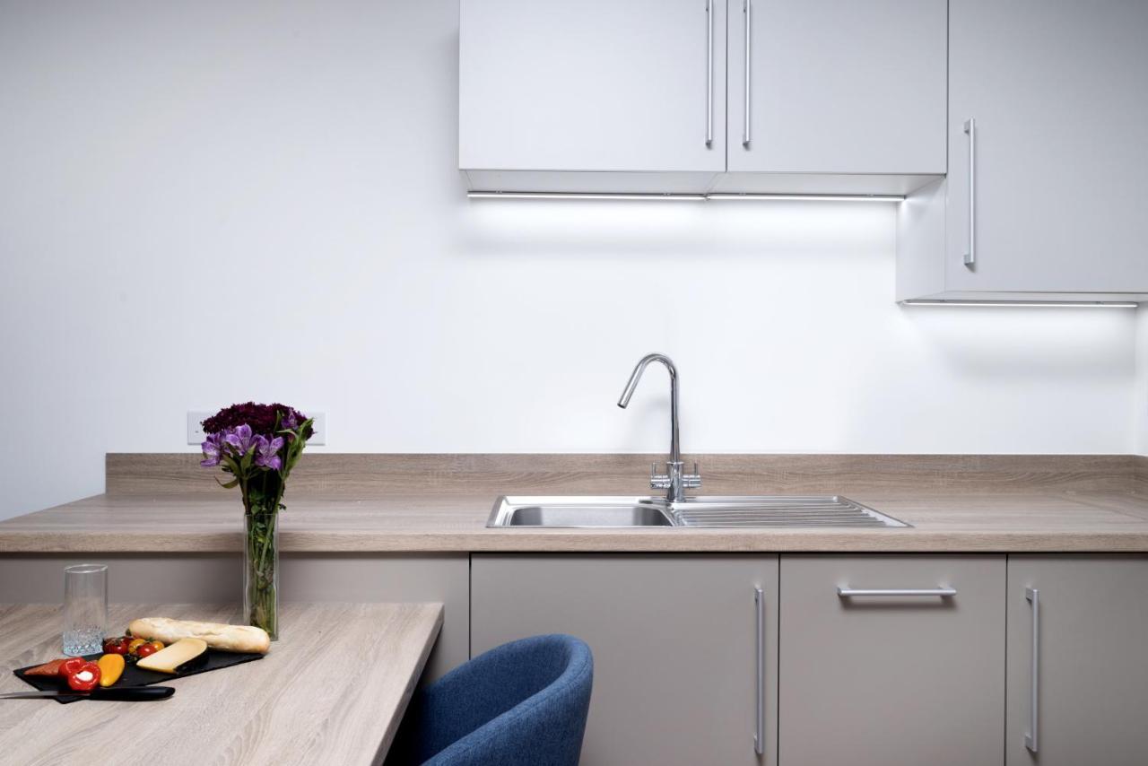 Modern Studios And Apartments At Barking Wharf In Londra Dış mekan fotoğraf